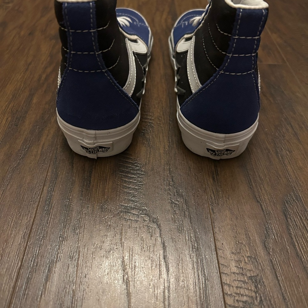 Vans Sk8-Hi Bolt Sneakers Blue Black Suede Color-way Women’s 7 Men’s 5.5 - Picture 2 of 5